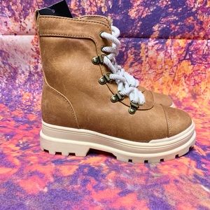 Willa Girls Combat Style Boots